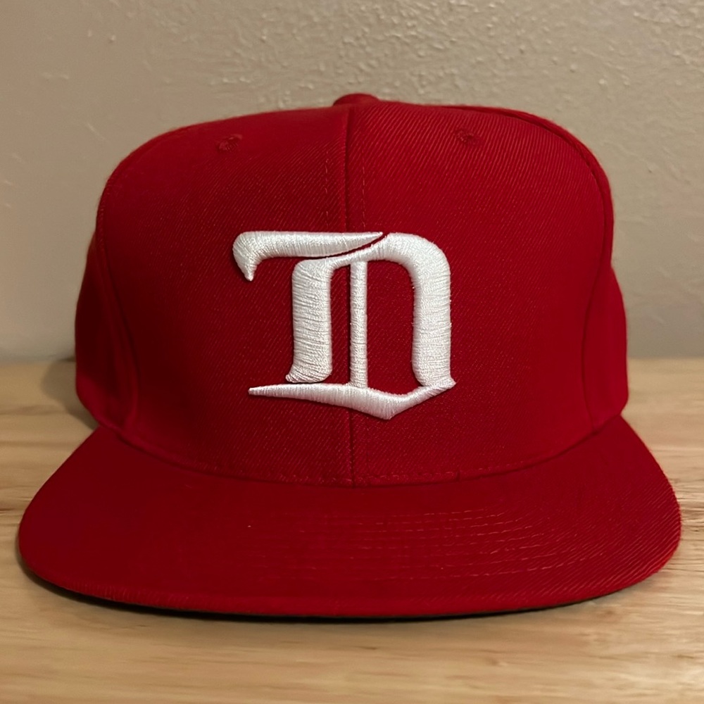 Vintage Mitchell and Ness Detroit Red Wings snapback hat